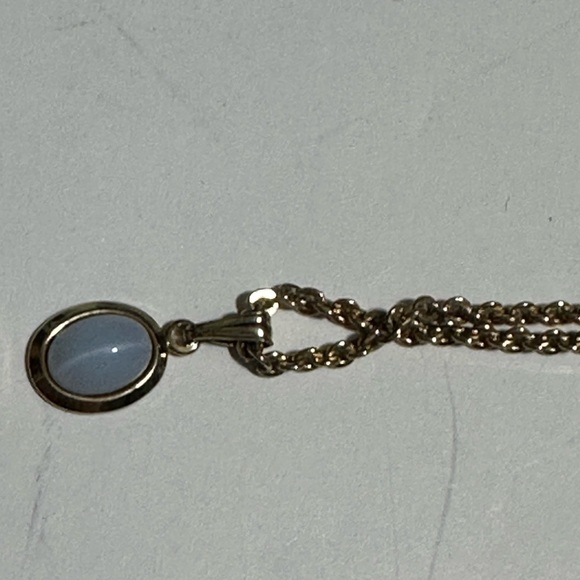 Vintage SARAH COVENTRY (Sarah Cov) costume jewelry shorter chain pendant - Picture 12 of 14